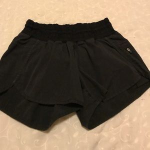 Lululemon black short